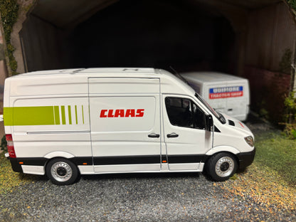 CLAAS Mercedes Benz Sprinter Marge Models 1:32 scale new boxed