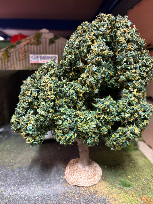 05619 Hand Made Tree 18cm Artisan32 1:32 scale diorama
