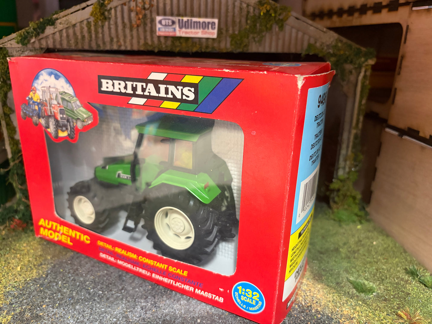 Vintage Britains Deutz DX 4.57 Tractor 9496 Original Box Obsolete 1:32 Scale (1996)