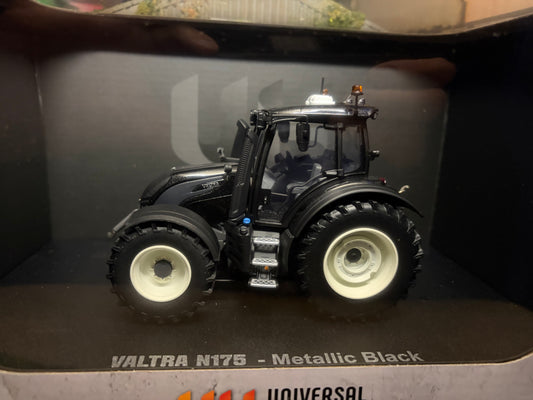 Universal Hobbies Valtra N175 Metallic Black Tractor UH7235 Limited Edition 750 Pieces 1:32 Scale