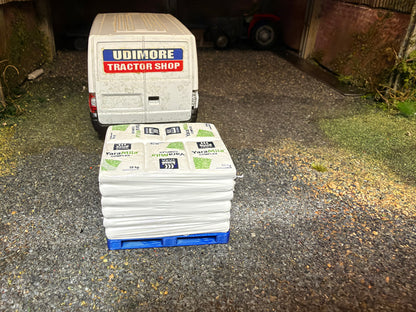 Pallet of YaraMila Complex 50kg Fertiliser Bags – 1:32 Scale