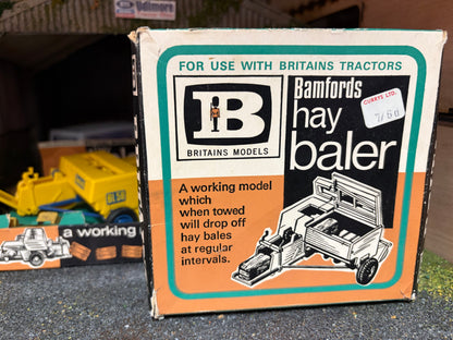Vintage Britains Bamfords BL58 Hay Baler First Edition 1:32 Scale Boxed Obsolete - 9563