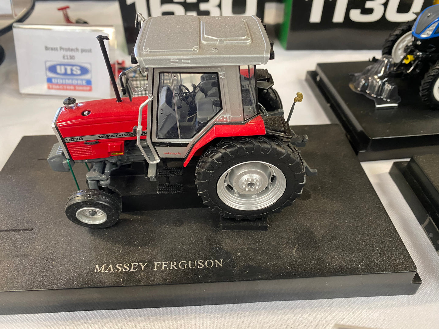 Massey Ferguson 3070 2wd Tractor Conversion 1:32 scale