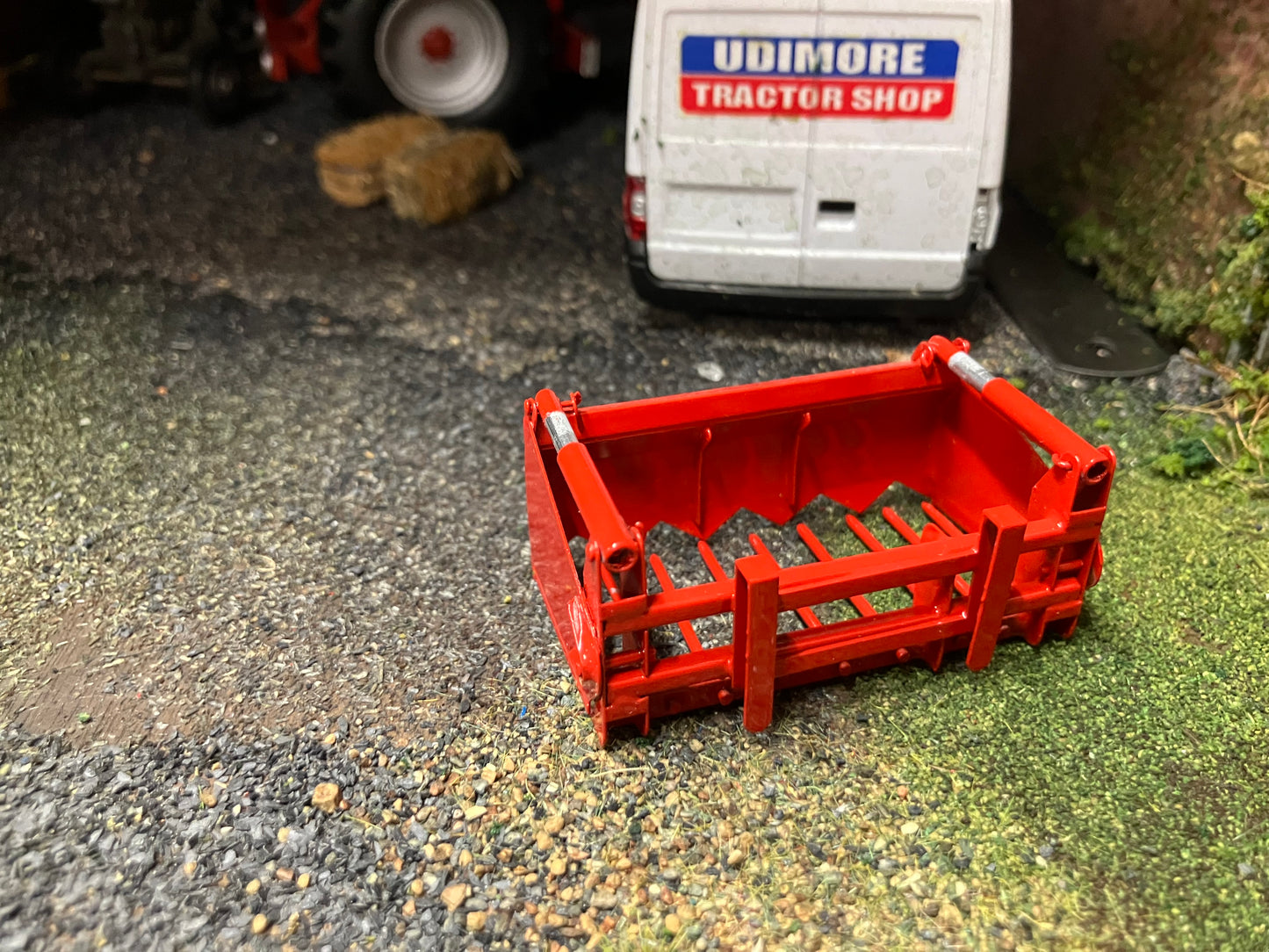 BRASS Scratchbuilt Shear Grab Block Cutter 2 ram version  1:32 scale Handbuilt Perfect 32 loader