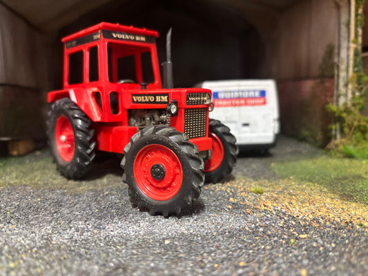 9521 Britains Volvo BM Tractor obsolete VINTAGE 1:32s scale