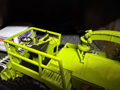 Universal Hobbies CLAAS Jaguar 80SF Forage Harvester Pick-Up Head Limited Edition 1:32