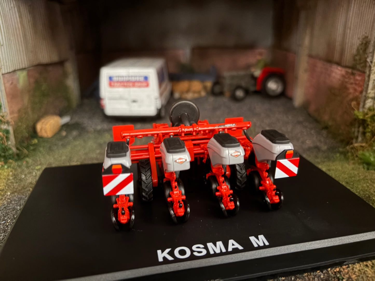 REP290 Replicagri Kuhn kosma 4 row Seed drill 1:32 scale Boxed