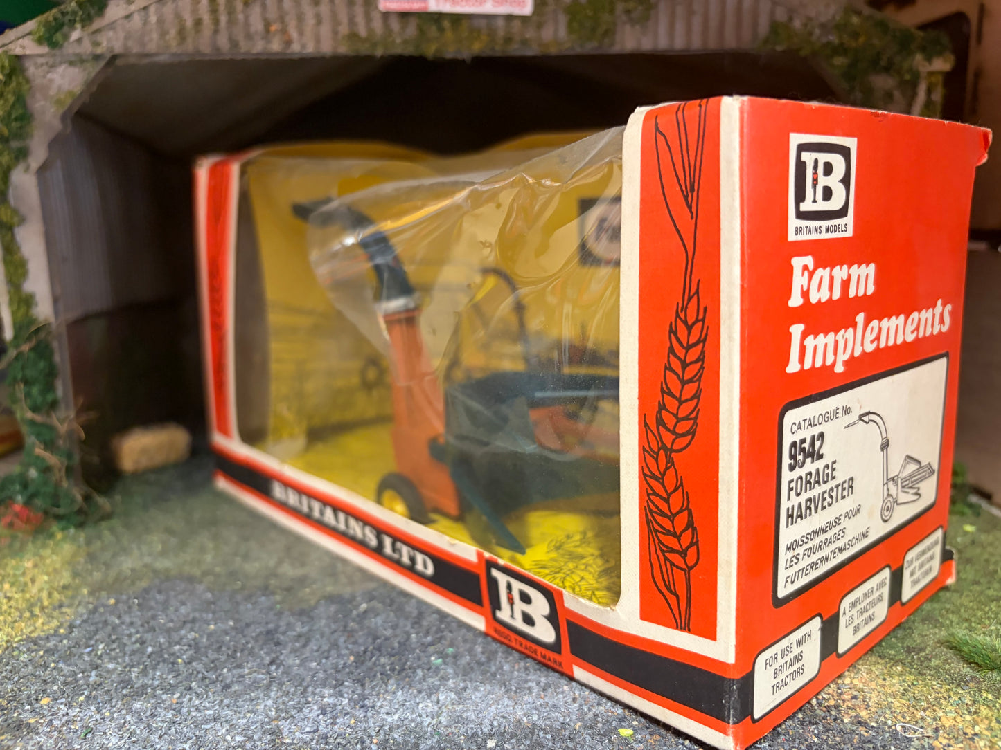 9542 Britains Trailed Forage Harvester 1:32 scale obsolete vintage Straw box
