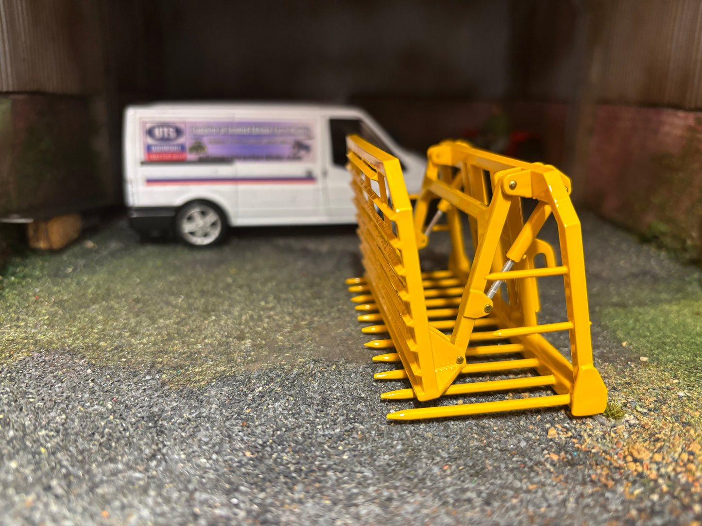 MoneyCarrie Engineering Push pull Buck Rake Britains JCB 416, 419 420 fitting version 1:32 scale Scratchbuilt
