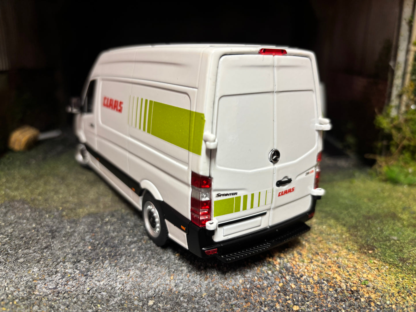 CLAAS Mercedes Benz Sprinter Marge Models 1:32 scale new boxed