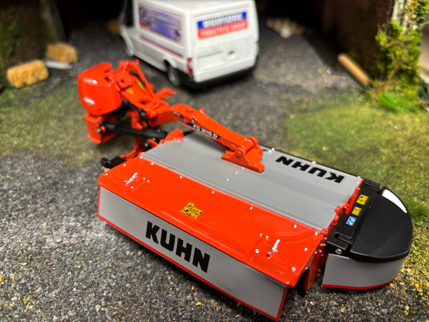 REP294 Replicagri Kuhn FC 3115D Mower 1:32 scale Boxed
