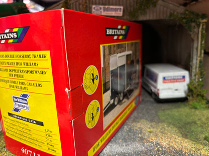 40711 Vintage Britains Ifor Williams Double Horsebox Trailer 1:32 scale boxed obsolete