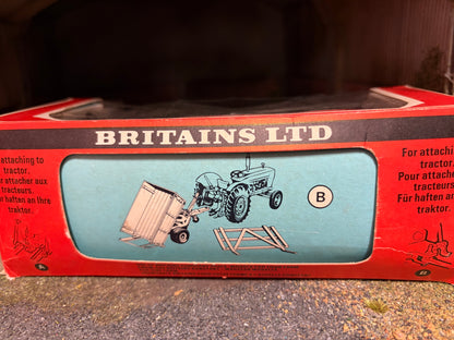 Vintage Britains Tipping Trailer 9565 Straw Box Boxed Obsolete 1:32 Scale