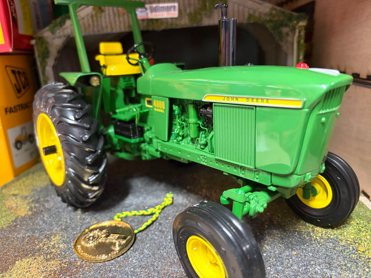 RARE ERTL Precision Classics #5 John Deere 4000 Tractor 5684 1:16 – Boxed with Coin