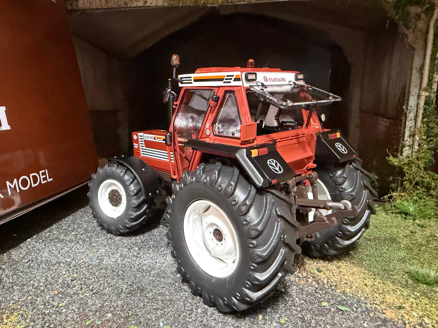 FIat 160-90 DT Turbo Tractor 1:32 scale ROS special box
