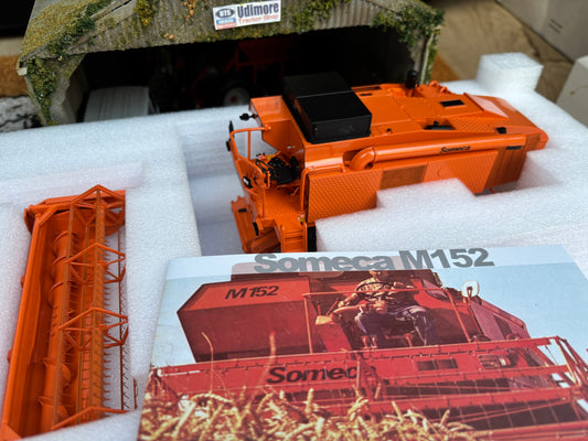 Someca M152 Combine Harvester Limited Edition Stunning in 1:32 scale VKA Models COLLECTION ONLY