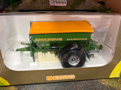 RARE Universal Hobbies UH2593 Amazone ZG-B 8200 Precis Spreader 1:32 – Boxed Obsolete