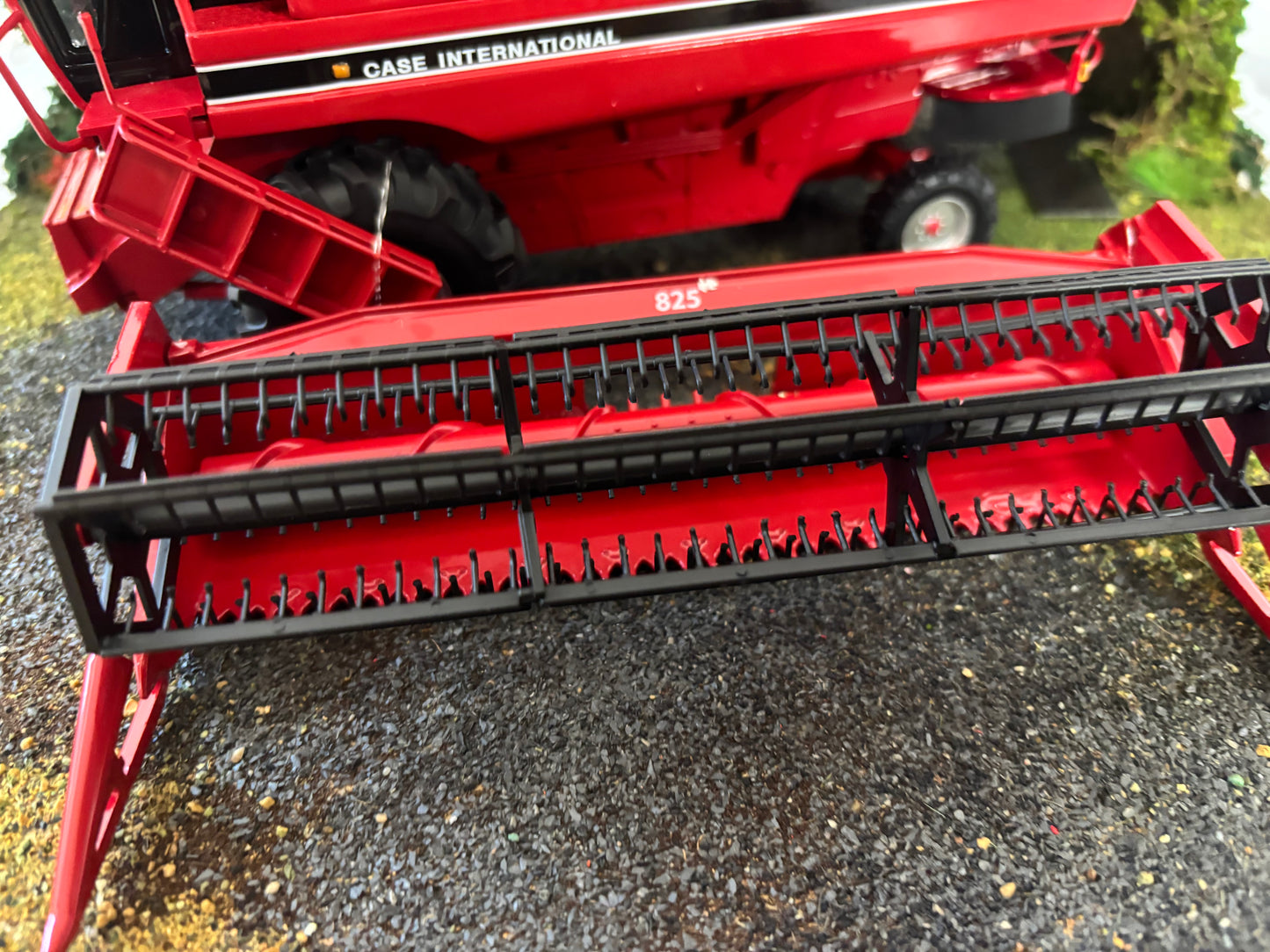 REP113 Replicagri International Axial Flow 1640 Combine Harvester Stunning in 1:32 scale