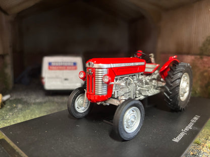 6395 Universal Hobbies Massey Ferguson 65 mk 2 tractor BOXED 1:32 scale NEW