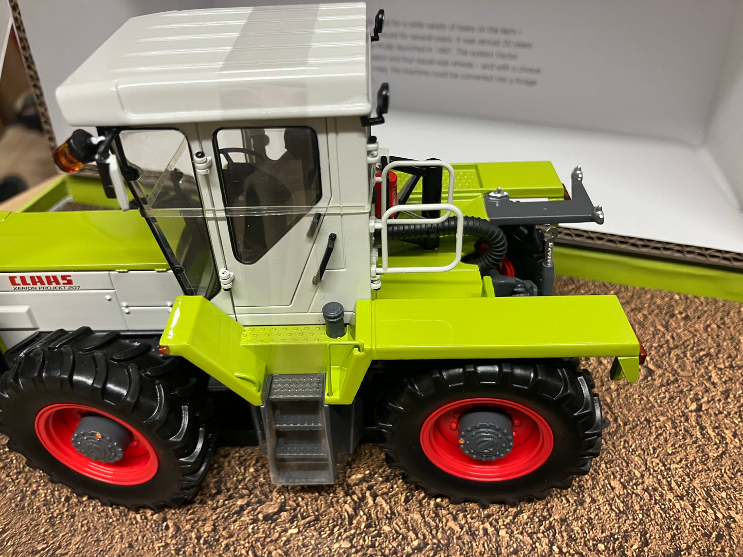 Weise Toys Claas Xerion Projekt 207 tractor BOXED 1:32 scale LIMITED EDITION