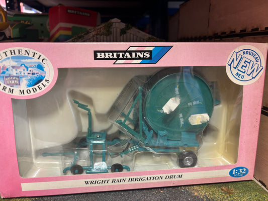 09593 Vintage Britains Wright Rain Irrigation Drum 1:32 scale faded box