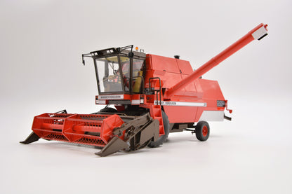 Limited Edition VKA Models Massey Ferguson MF21 Combine Harvester BOXED 1:32 Scale – Collection Only
