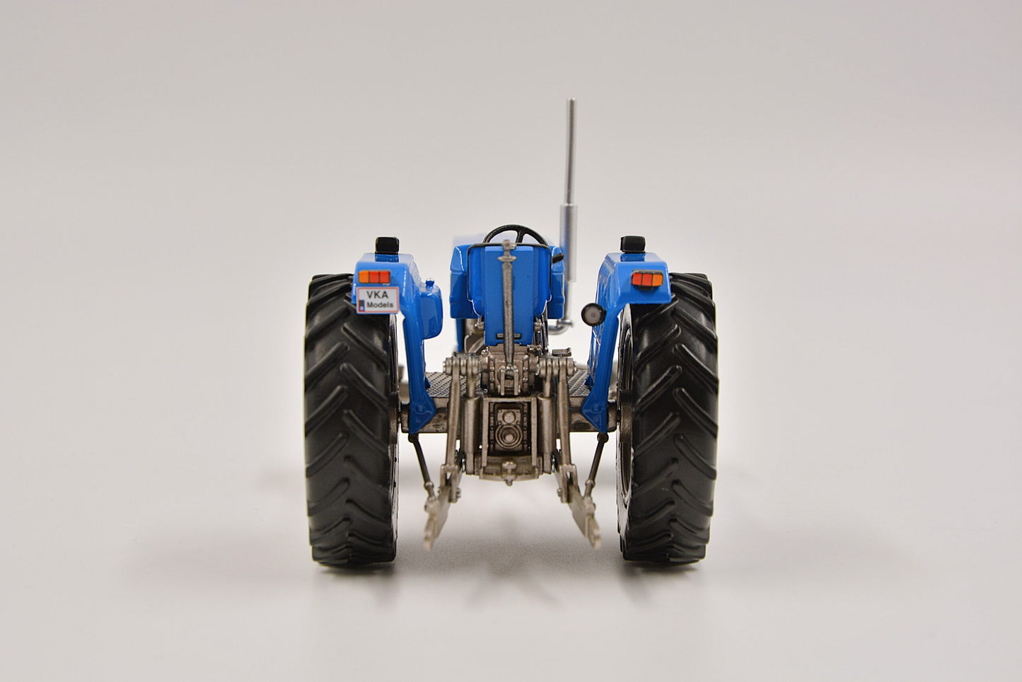 Landini R9500 Tractor Limited Edition Stunning in 1:32 scale VKA Models PRE ORDER