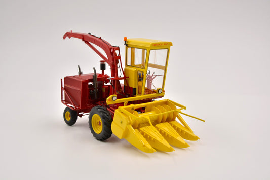 PRE ORDER New Holland 1880 Forage Harvester Limited Edition Stunning in 1:32 scale VKA Models