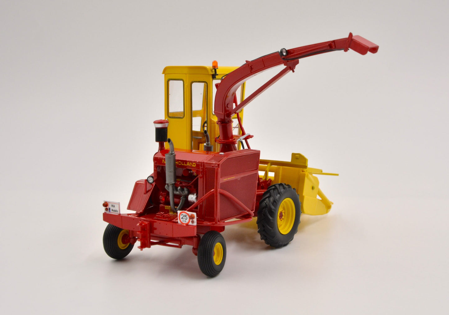 PRE ORDER New Holland 1880 Forage Harvester Limited Edition Stunning in 1:32 scale VKA Models