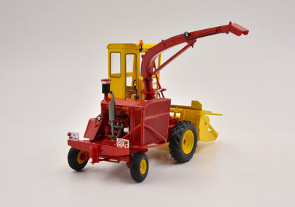 PRE ORDER New Holland 1880 Forage Harvester Limited Edition Stunning in 1:32 scale VKA Models