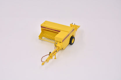 PRE ORDER New Holland 940 Hayliner Baler Limited Edition Stunning in 1:32 scale VKA Models