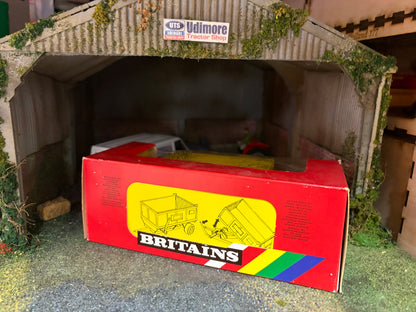Vintage Britains Massey Ferguson MF200 Tipping Trailer 9572 Original Rainbow Box Obsolete 1:32 Scale