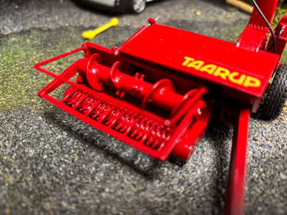 Taarup 605b Scratch built trailed Forage harvester 1:32 scale