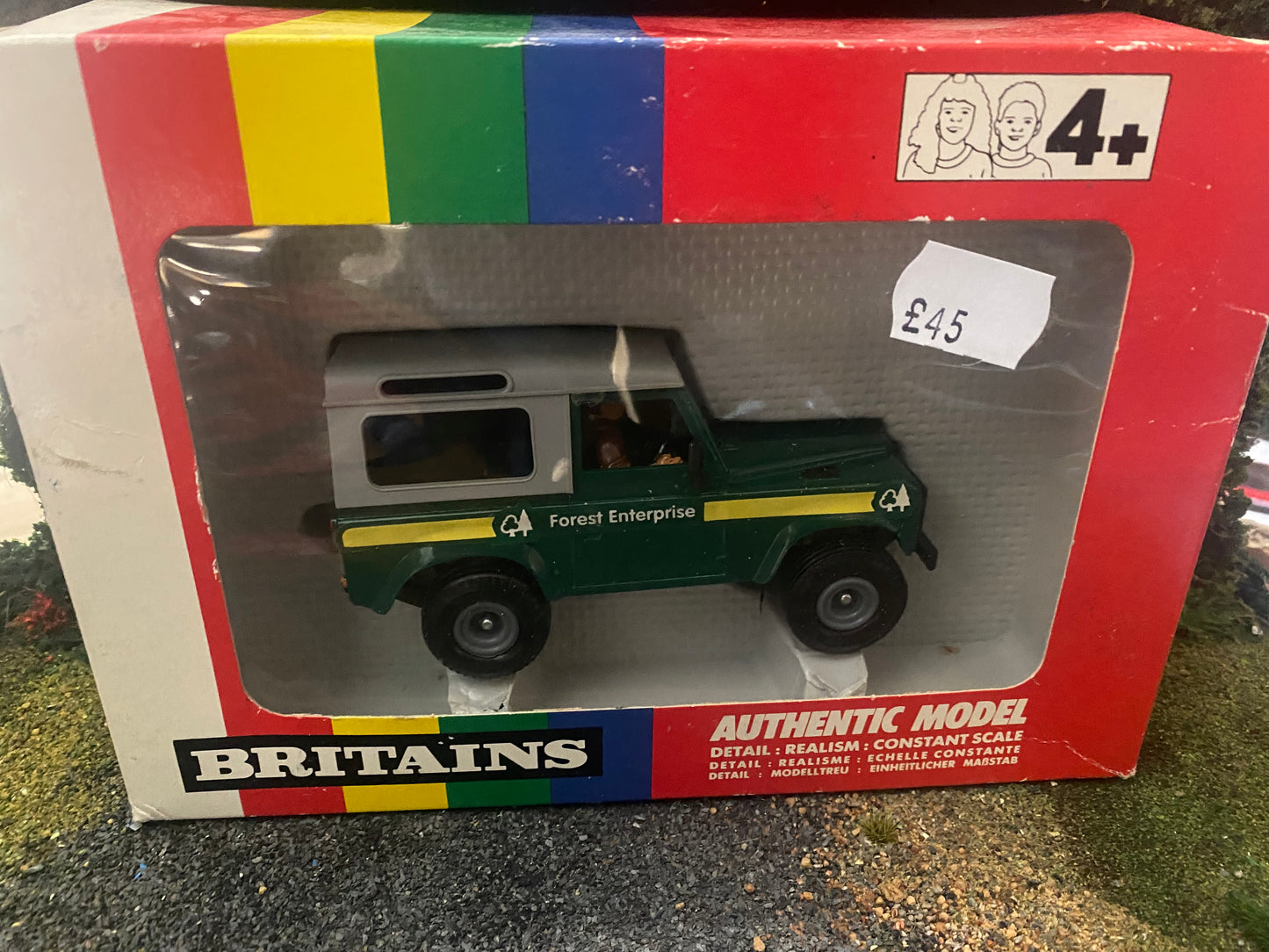 Britains Forest Enterprise Forestry Land rover  1:32 scale  obsolete 5986