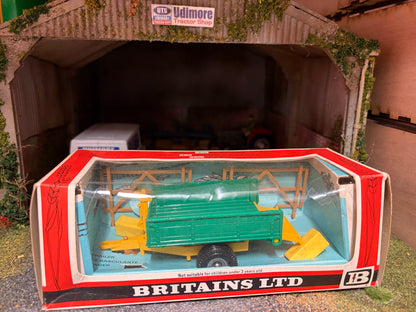 Vintage Britains Tipping Trailer 9565 Straw Box Boxed Obsolete 1:32 Scale
