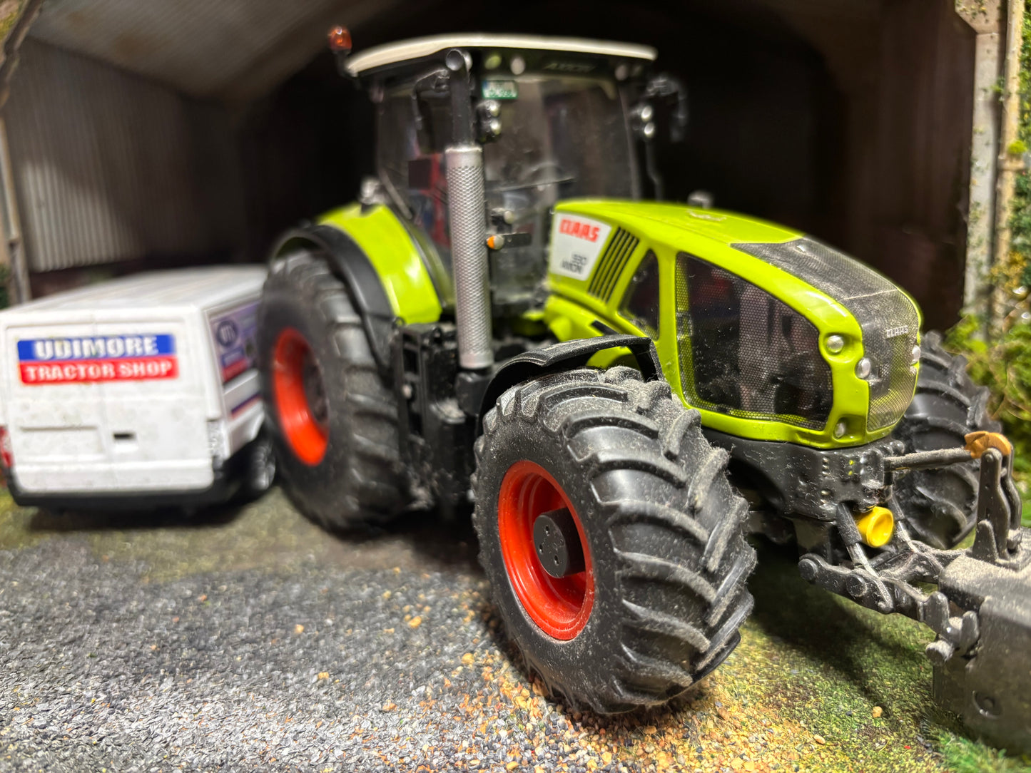 LIMITED EDITION Wiking Claas Axion 930 tractor 1:32 scale Boxed OBSOLETE