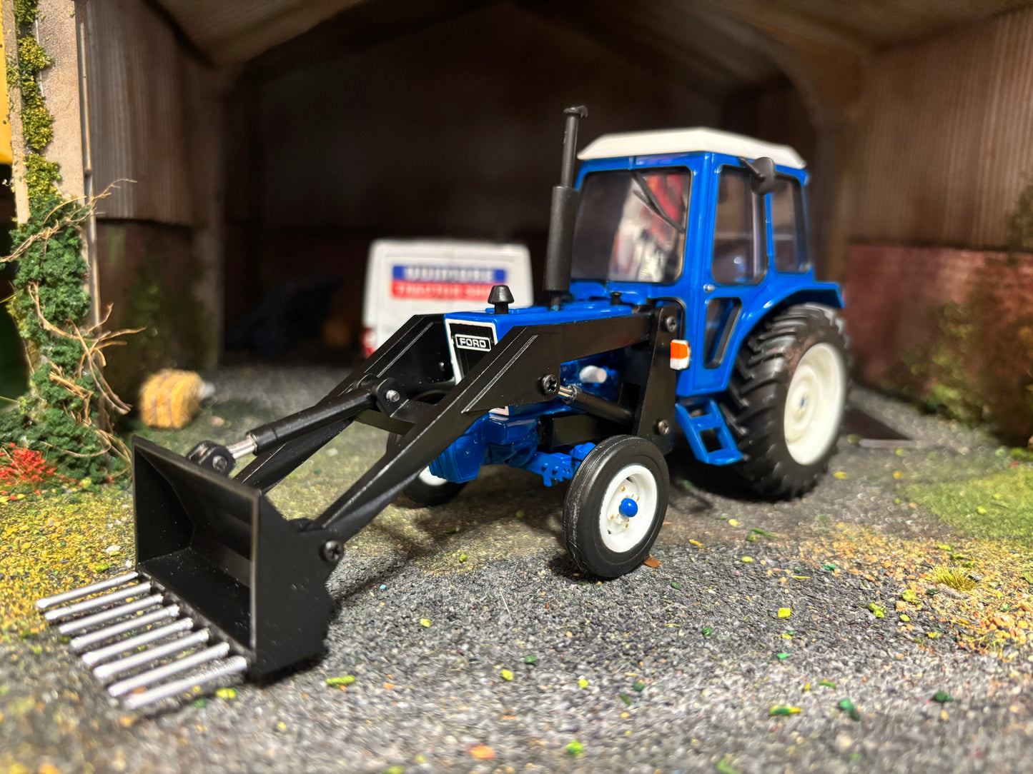 Ford 6600 2wd Tractor with front loader Conversion Muck,manure, Silage Fork 1:32 scale