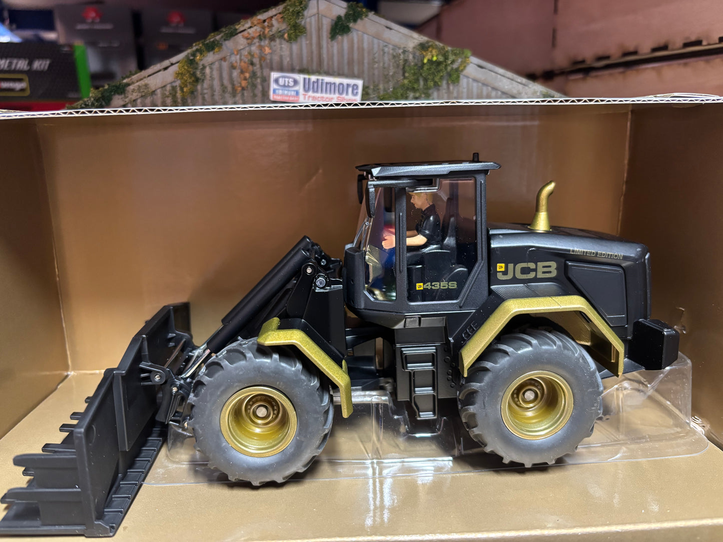 Limited Edition BLACK GOLD JCB 435S Agri Wheel Loader 1:32 scale boxed Siku 3663S new