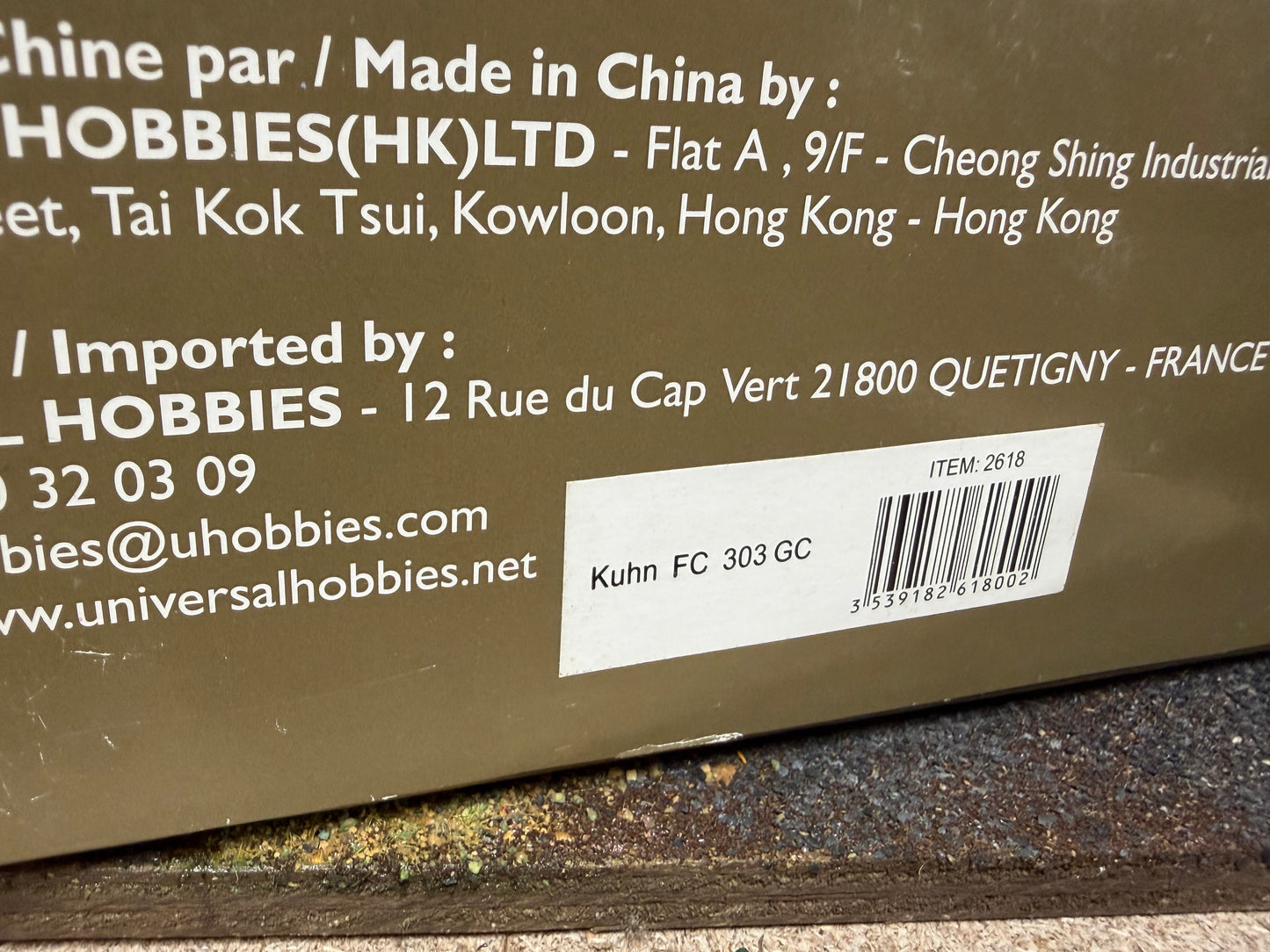 Universal Hobbies UH2618 Kuhn FC 303 GC Mower 1:32 Scale Second Hand Boxed Obsolete Model