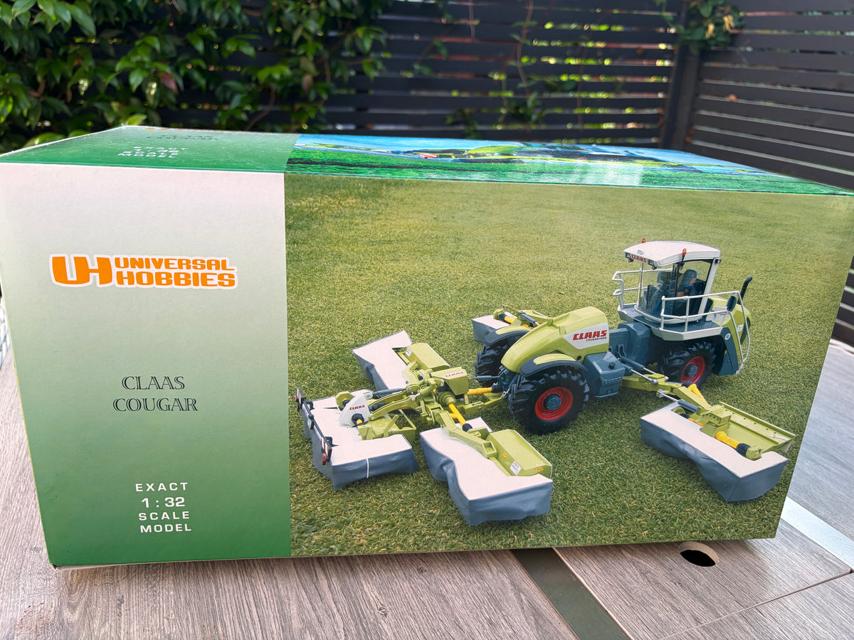 UH2606U CLAAS Cougar 1400 Self-Propelled Mower Universal Hobbies 1:32 – Used Obsolete