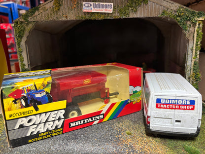 9341 Britains Power Farm Vicon Vari Spreader 1:32 BOXED obsolete