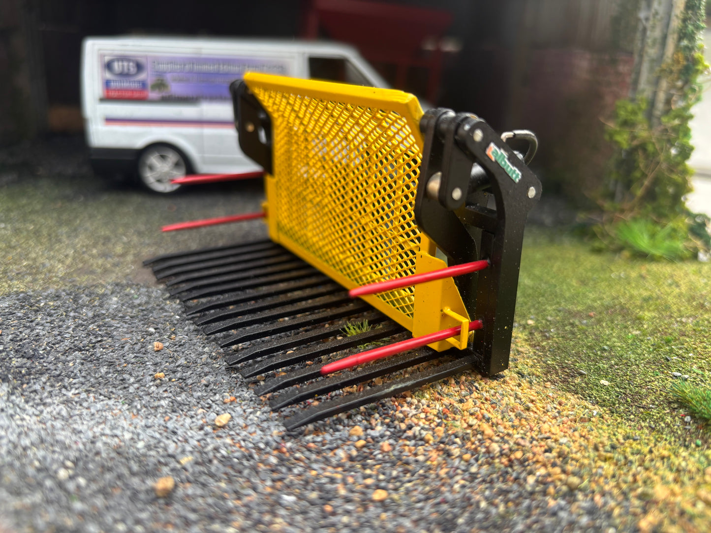 Albutt Black yellow Albutt push pull Buck Rake Laser cut BRASS Scratch Built  1:32 scale BLR Models