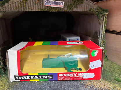 9559 Vintage Britains Yard Brush 1:32 scale boxed obsolete (missing dairyman)