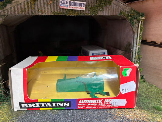 9559 Vintage Britains Yard Brush 1:32 scale boxed obsolete (missing dairyman)