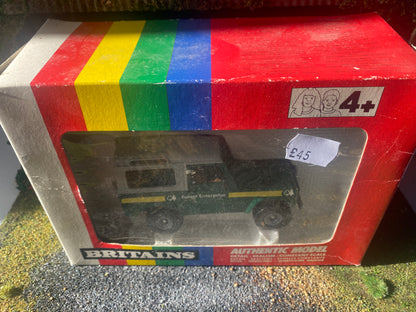Britains Forest Enterprise Forestry Land rover  1:32 scale  obsolete 5986