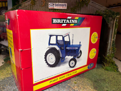 Britains 42196 Ford 5000 Tractor 2007 Version 1:32 Scale – Boxed Obsolete