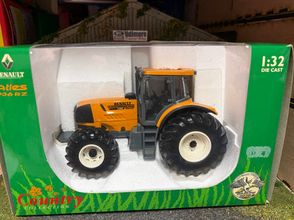 Universal Hobbies UH2203 Renault Atles 936 RZ Tractor 1:32 – 1st Country Box – Boxed Obsolete