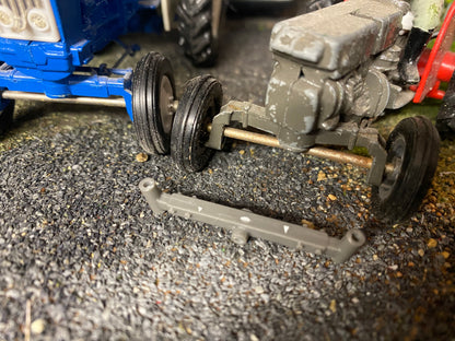 04514 Tractor Front axle 2wd Farm machinery Tractor Artisan32 1:32 scale Britains