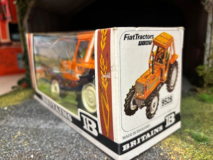 9528 Britains Orange Fiat 880 DT Tractor in original Straw Box obsolete