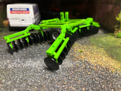 Green Disc harrow Set 1:32 scale boxed Siku 2071